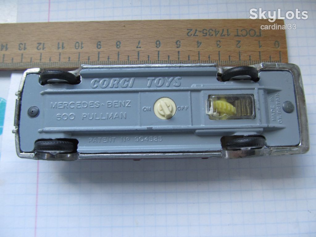 Corgi toys. Mersedes-Benz 600 Pullman - фото фото фото 5