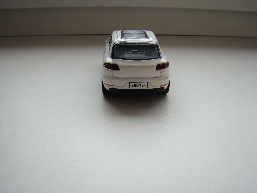 Модель автомобиль Porsche Macan, 1:50, металлическая. - фото фото фото 3