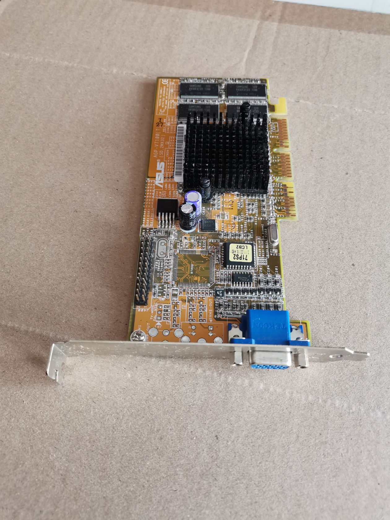 Видеокарта Asus V7100/PURE/32M/SD/R NVIDIA GeForce2 MX 32mb SDRAM AGP 4x - фото фото фото 0