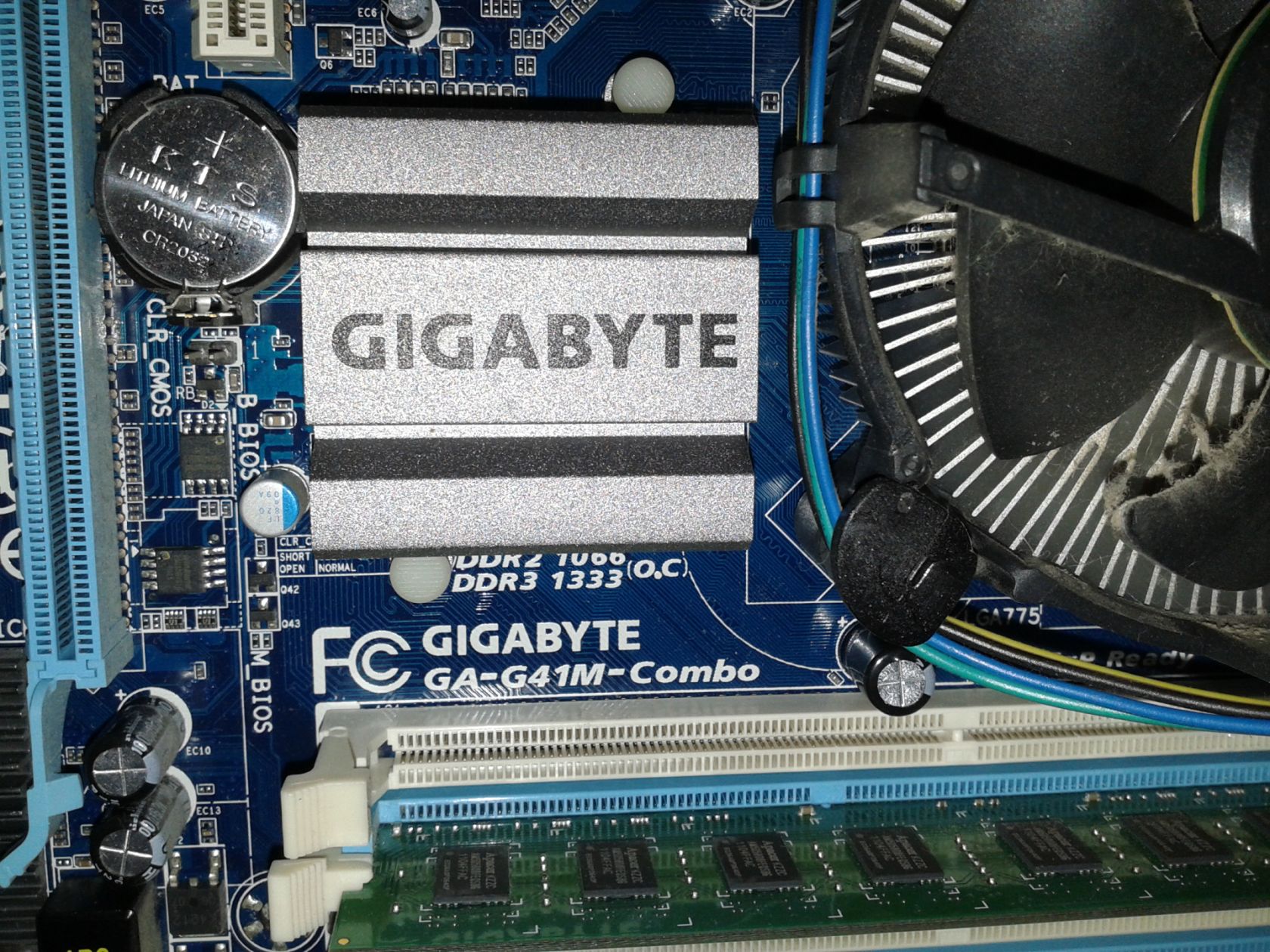 Gigabyte GA-G41M-Combo, 2GB озу, процессор E3400 - фото фото фото 2