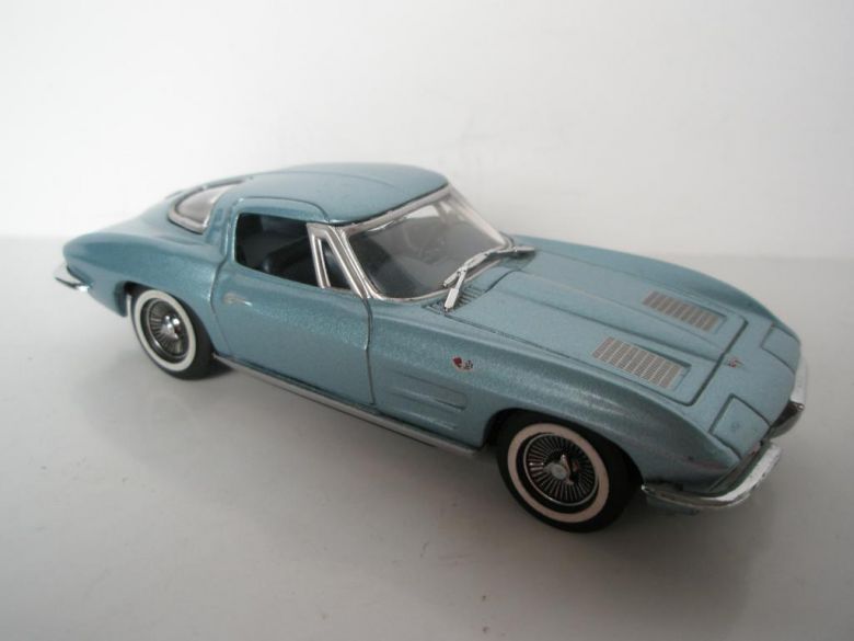 Chevrolet Corvette Sting Ray 1963. Matchbox CCV05   -2361- - фото фото фото 0
