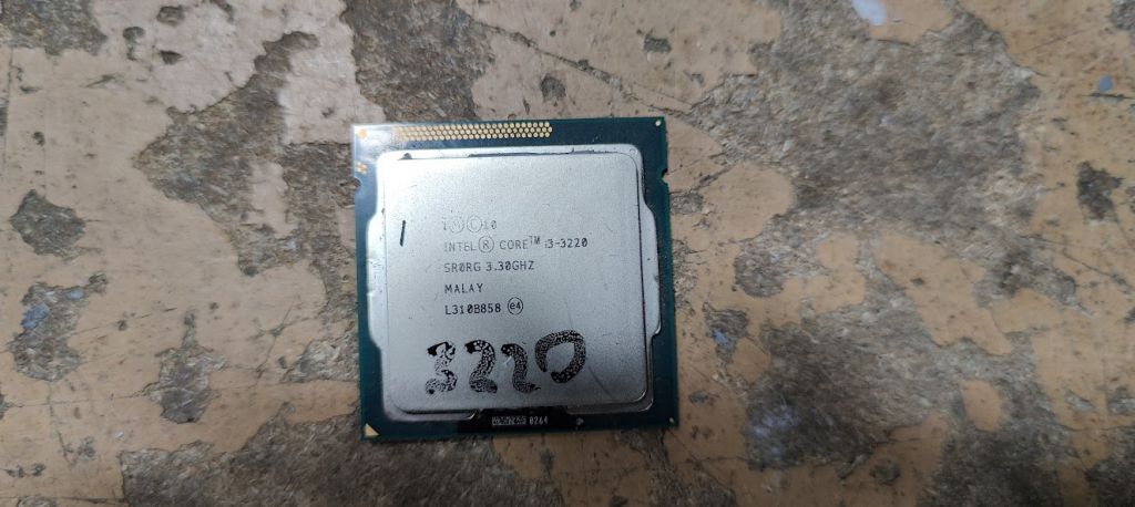 Процессор Intel Core i3-3220 3.30GHz socket LGA1155 № 230805 - фото фото фото 0