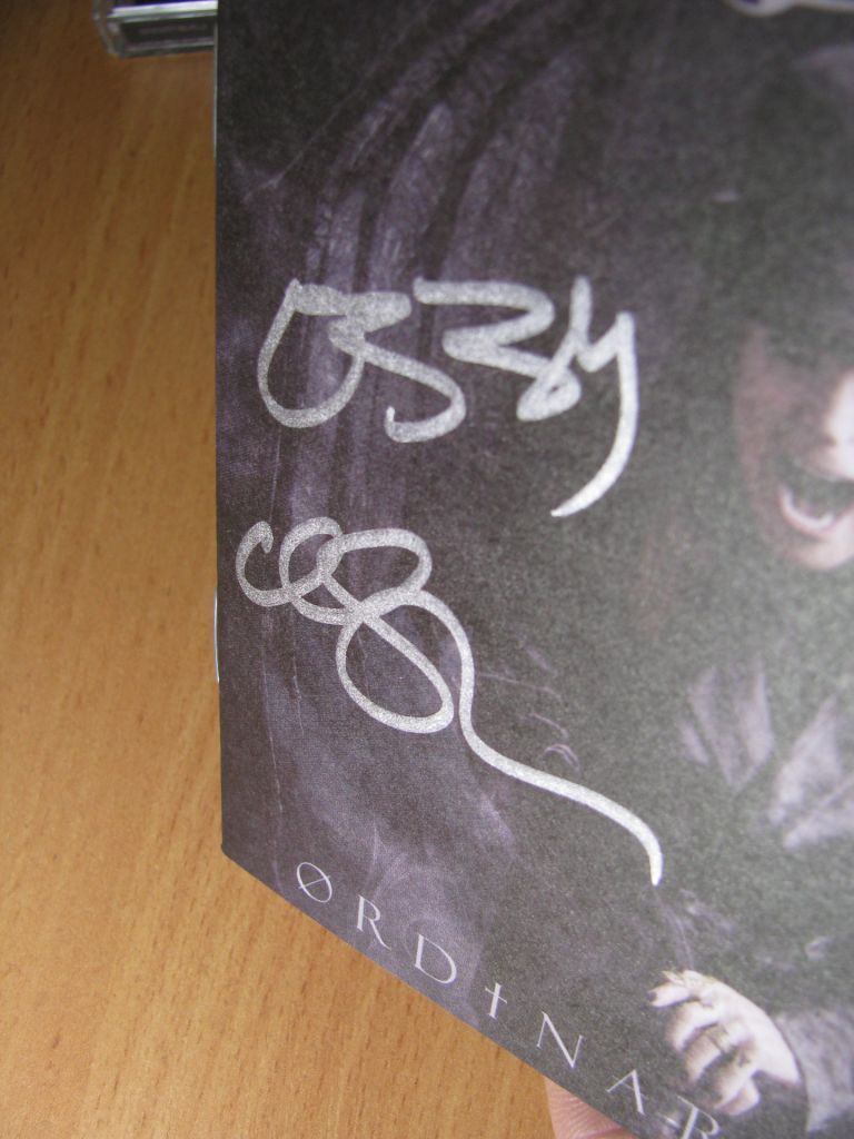 OZZY OSBOURNE - Ordinary Man 4 MC + CD  (hand signed) - фото фото фото 10