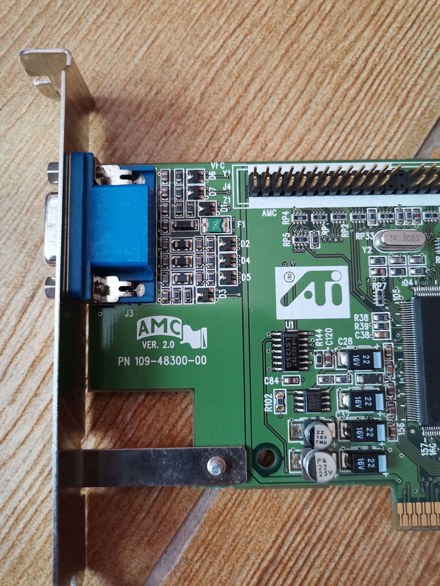 Видеокарта ATI 3D Rage IIC AGP SDRAM SDR - фото фото фото 2