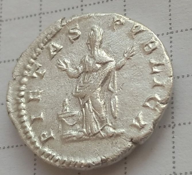 Подлинная серебряная римская монета PIETAS tk371 - фото фото фото 3
