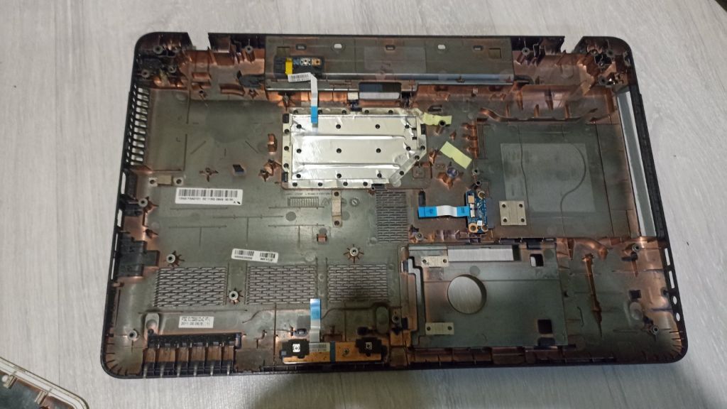 верх і корито Toshiba L775 L775D - фото фото фото 3