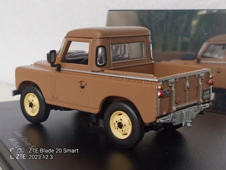  Land Rover Series III 88 Pick Up. Universal Hobbies  UH  -4572- - фото фото фото 6