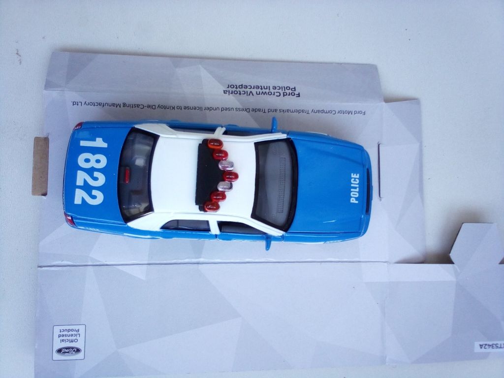Ford Crown Victoria Police Interceptor 1:42 Kinsmart - фото фото фото 6