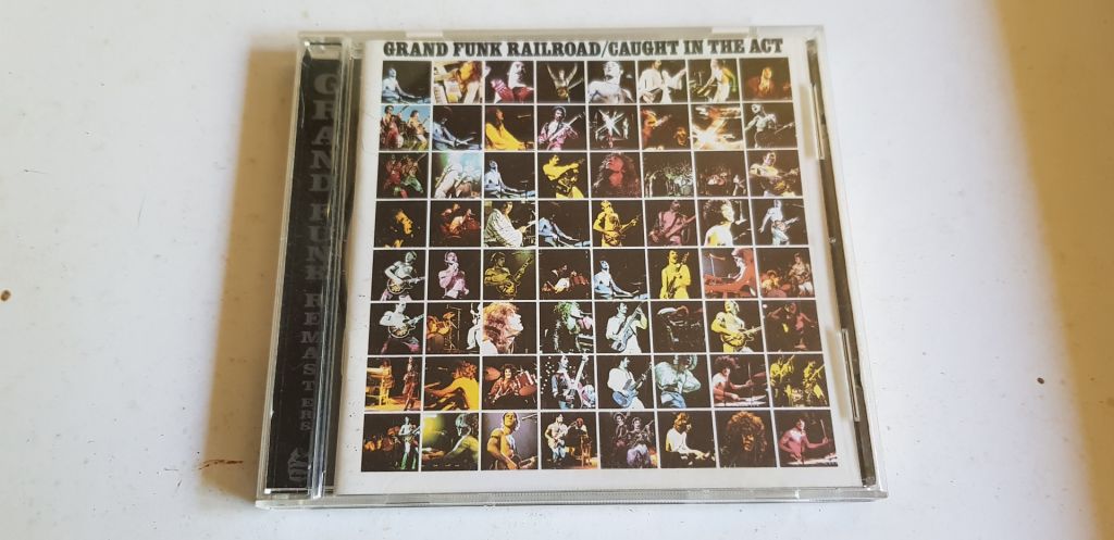 Grand Funk Railroad Caught In The Act CD фірмовий - фото фото фото 0
