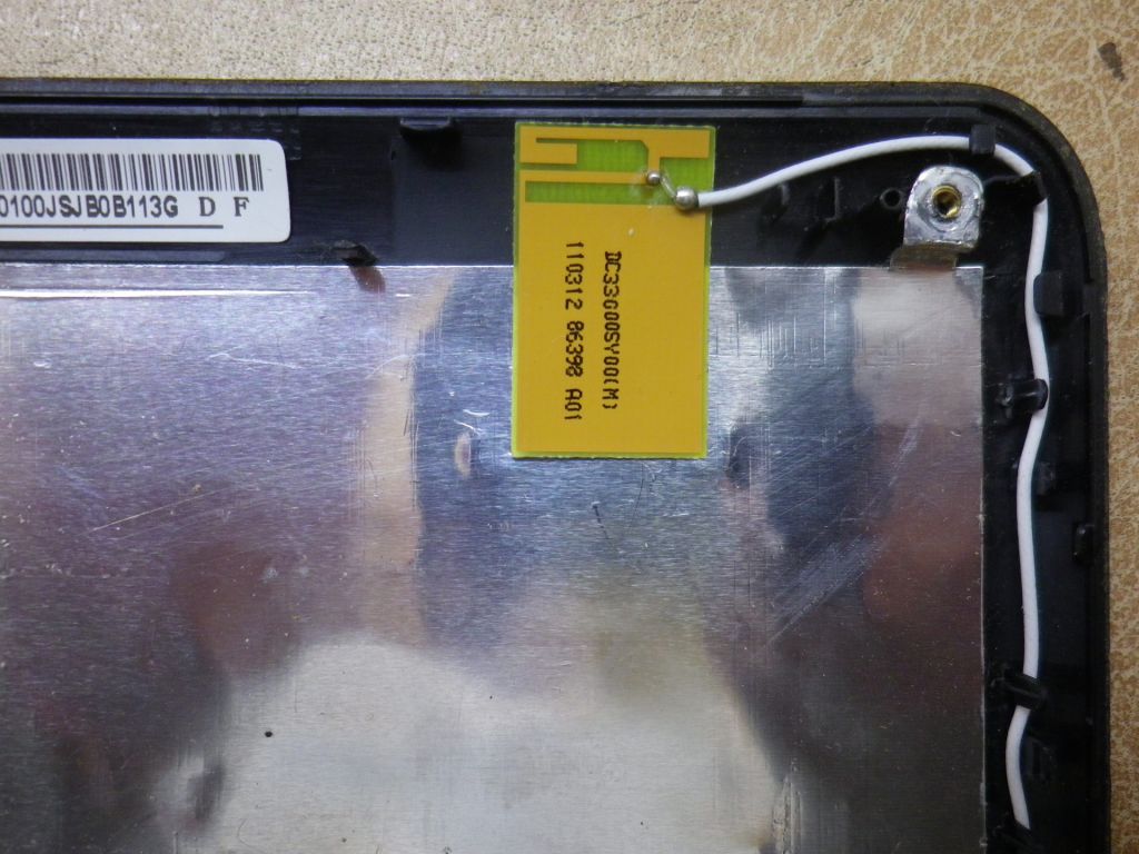 Б/У Кришка матриці без рамки на TOSHIBA SATELLITE C660-1FL - фото фото фото 3