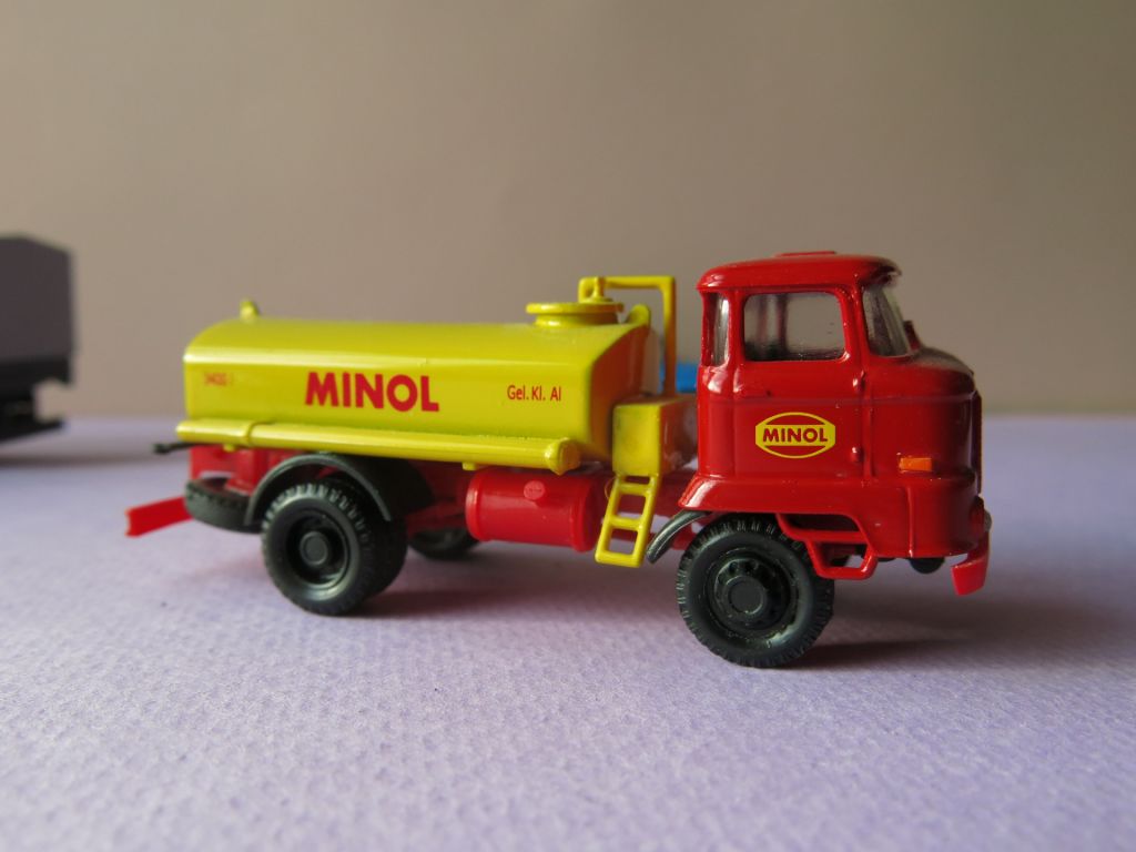 IFA W 60  ПАЛИВНА ЦИСТЕРНА 1:87 КУМ - фото фото фото 3