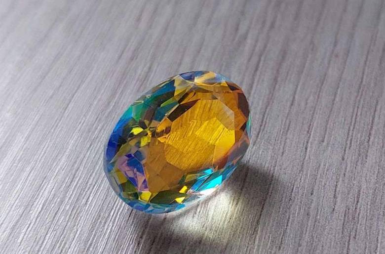 Радужный кварц 26.60 Ct Сертификат - фото фото фото 6