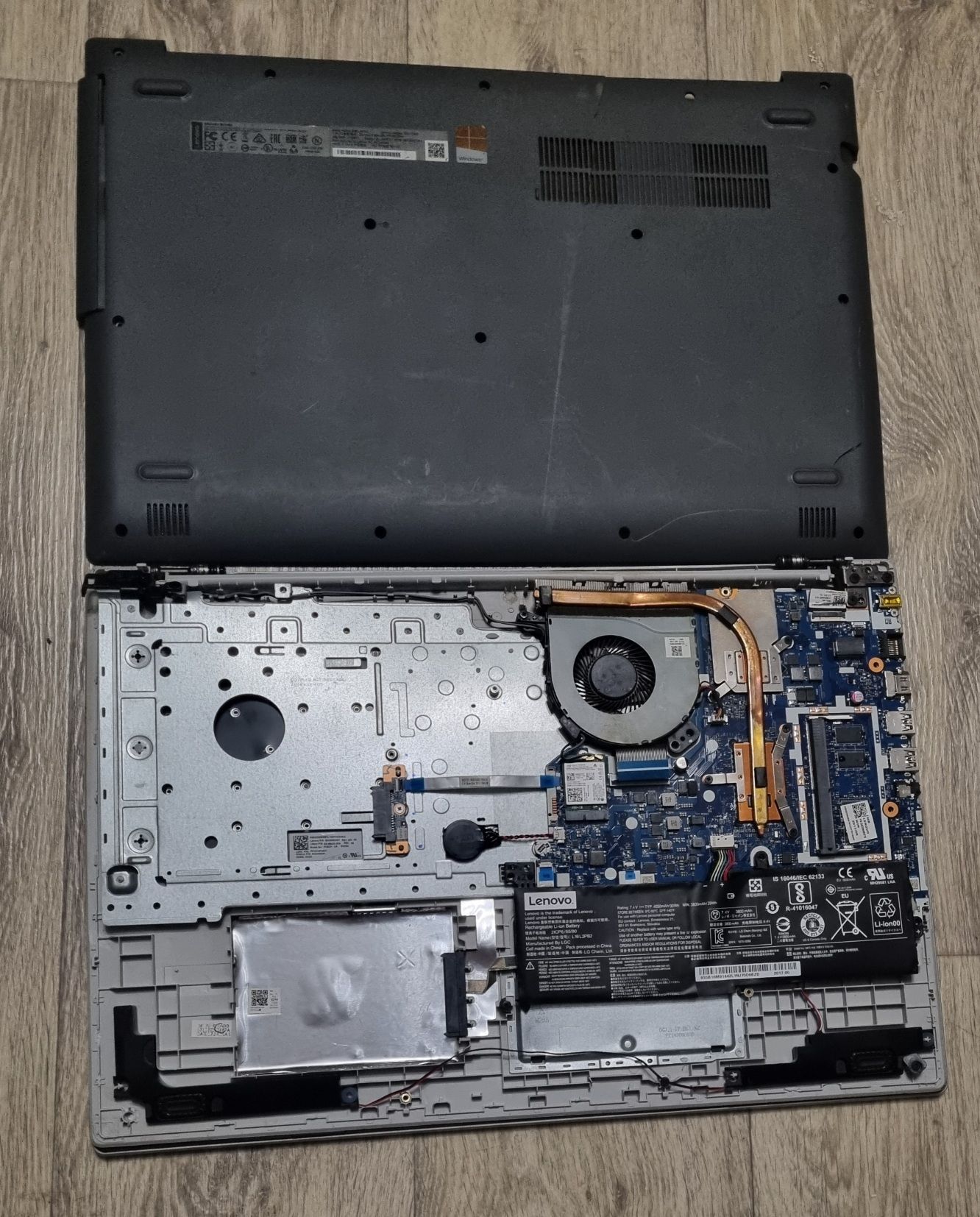 Ноутбук Lenovo IdeaPad 320-17IKB  (80XM007LRA) - фото фото фото 3