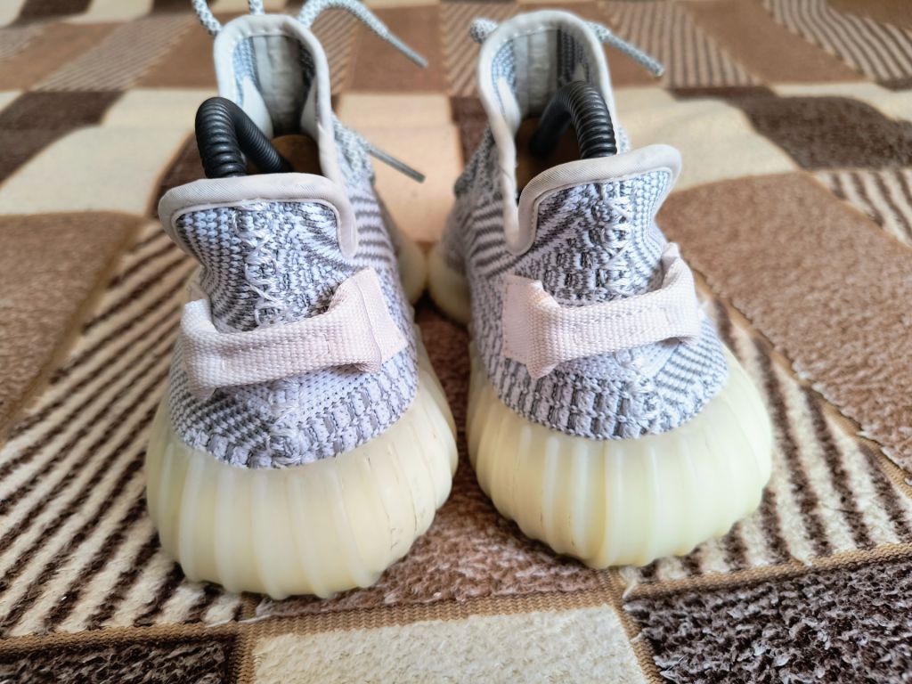 Кросівки Adidas Yeezy Boost 350 V2 - фото фото фото 3