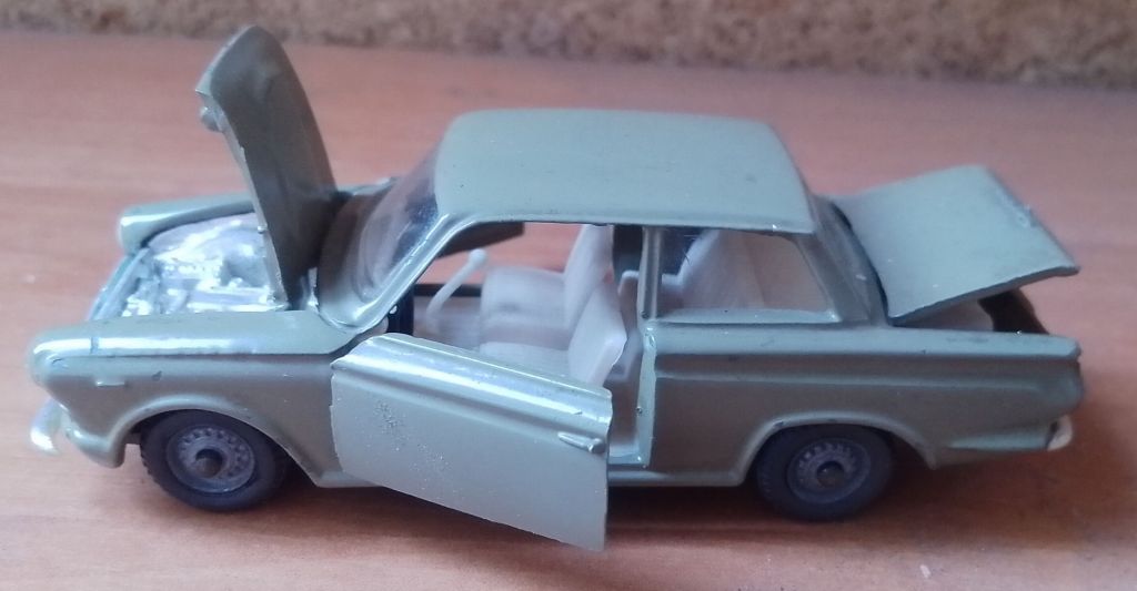 FORD CONSUL CORTINA ФОРД КОНСУЛ КОРТИНА 1/43 ЛЕНИНГРАД СССР - фото фото фото 3