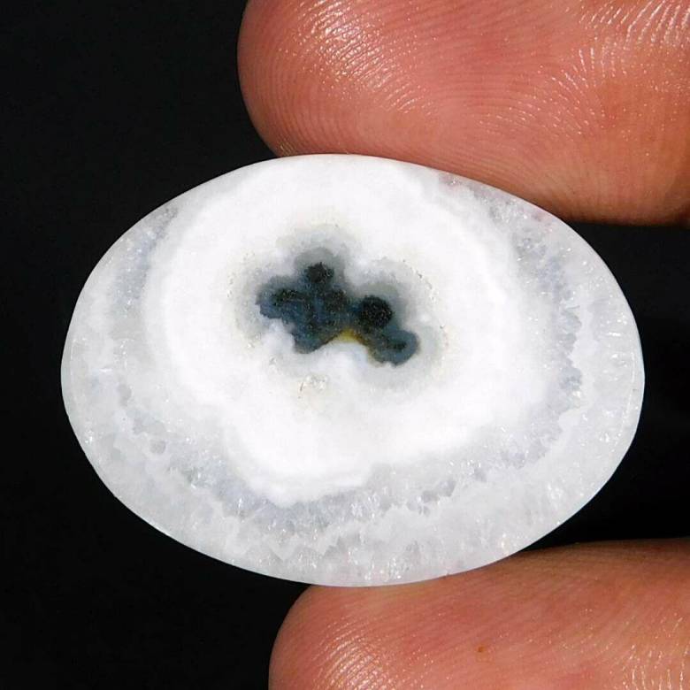 Белый Кварц  39.75 ct   30 mm - фото фото фото 1