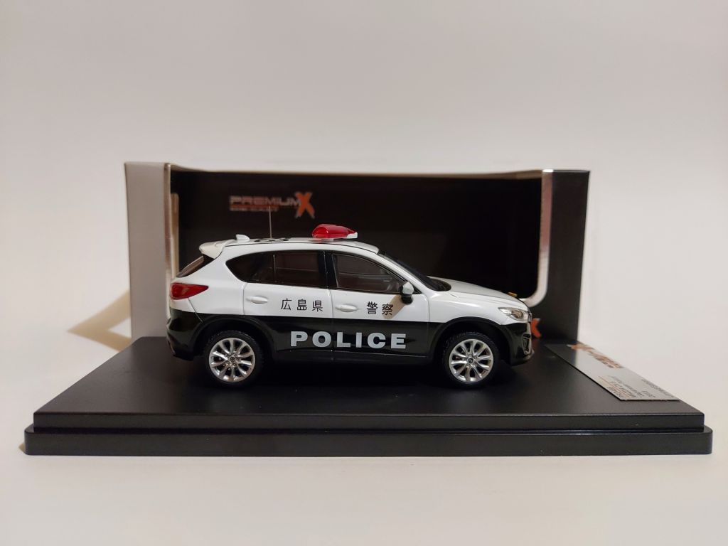 Premium X 1:43 Mazda CX-5, Japanese Police  (2013) - фото фото фото 5