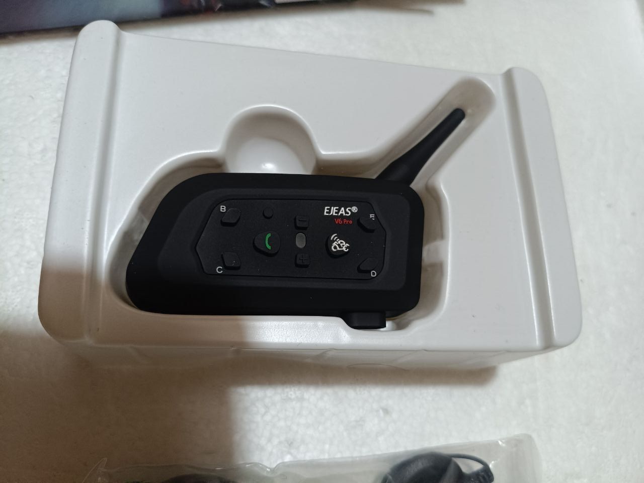 Мотогарнітура EJEAS V6 Pro: інтерком для шолома з Bluetooth на 1200 м - фото фото фото 4