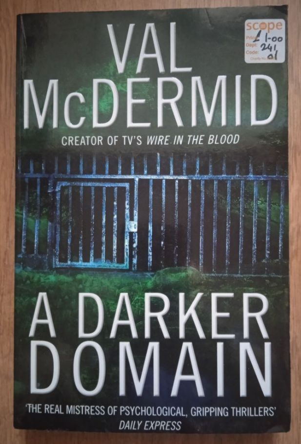 A Darker Domein Val McDermid English на Английском книга - фото фото фото 0