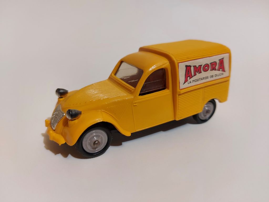 Norev 1:43  (plastic) Citroen 2 CV Cle - фото фото фото 1