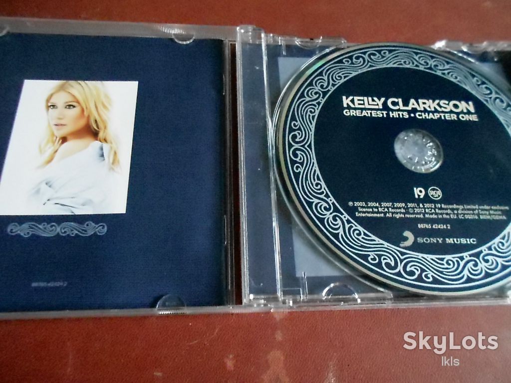 Kelly Clarkson Greatest Hits Chapter One CD фирменный б/у - фото фото фото 2