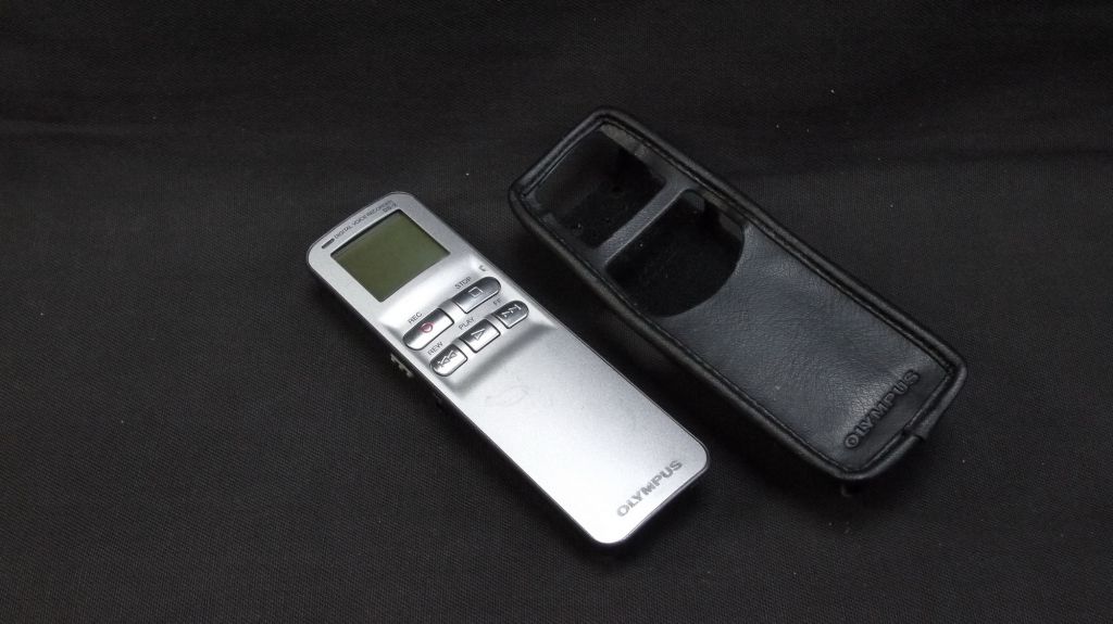 Цифровой стерео диктофон Olympus DS-2 Digital Voice Recorder Вживане - фото фото фото 2