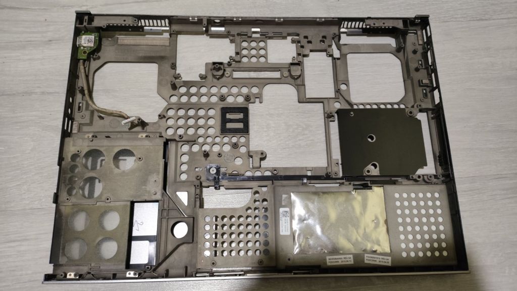 верх і корито Dell M6500 - фото фото фото 2