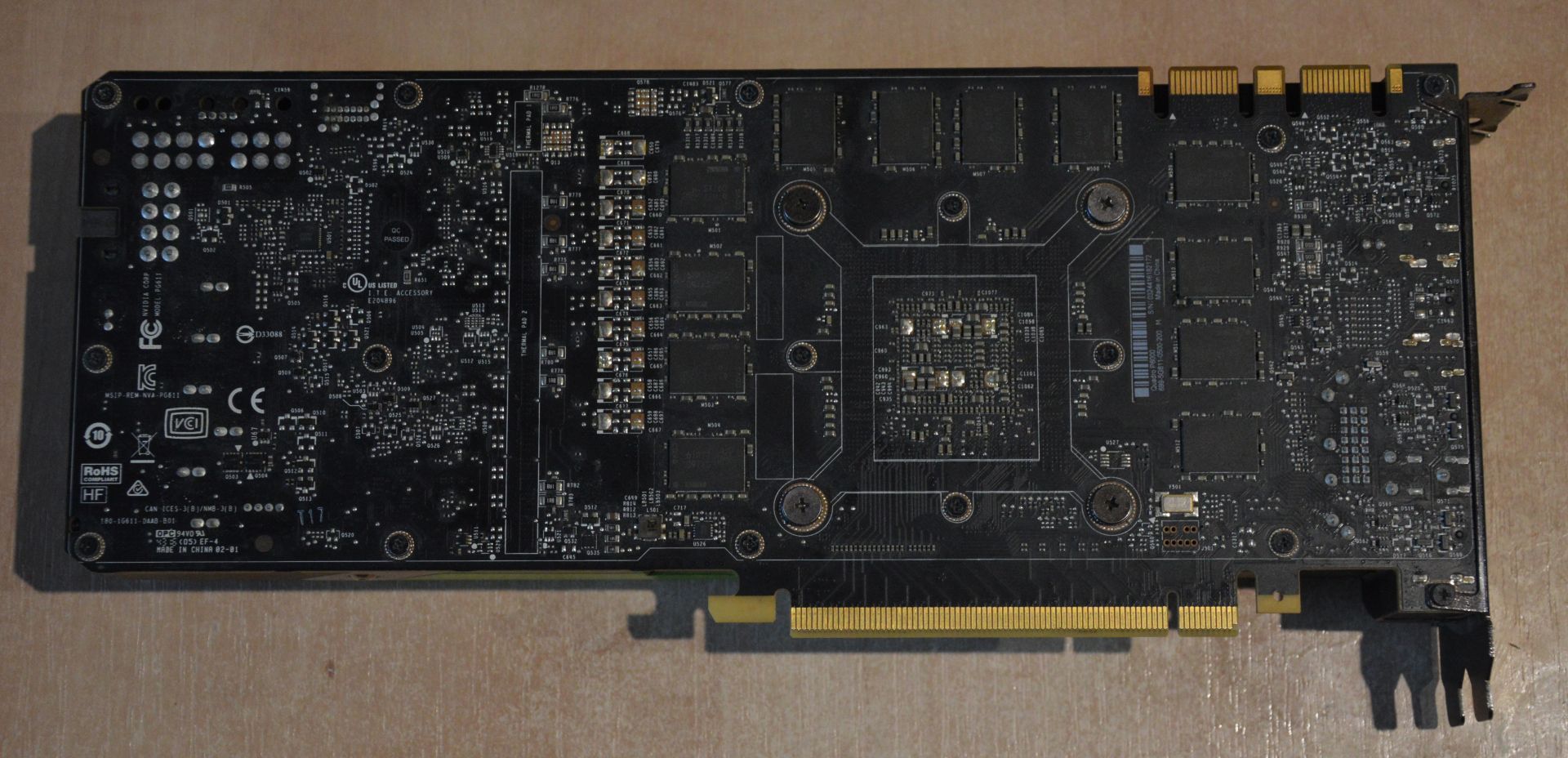 NVidia Quadro P6000 24 Гб памяти 384 бита - фото фото фото 4