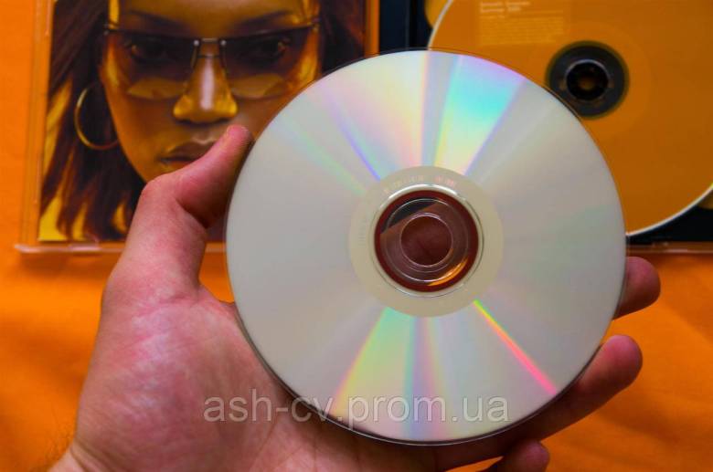 Музичний диск CD. KISS - Smooth Grooves Summer (2 cd) - фото фото фото 6