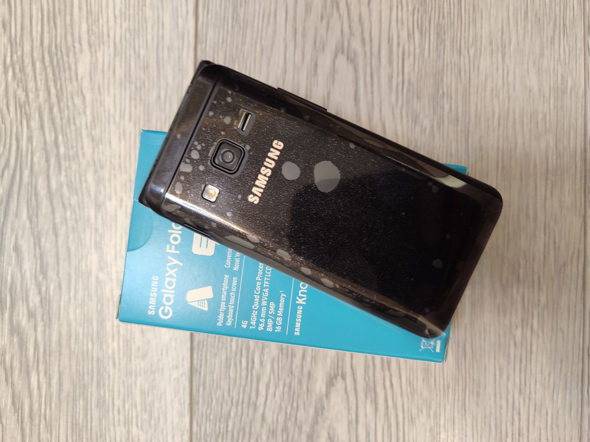 Смартфон Samsung Galaxy Folder 2 SM-G1650 - фото фото фото 1