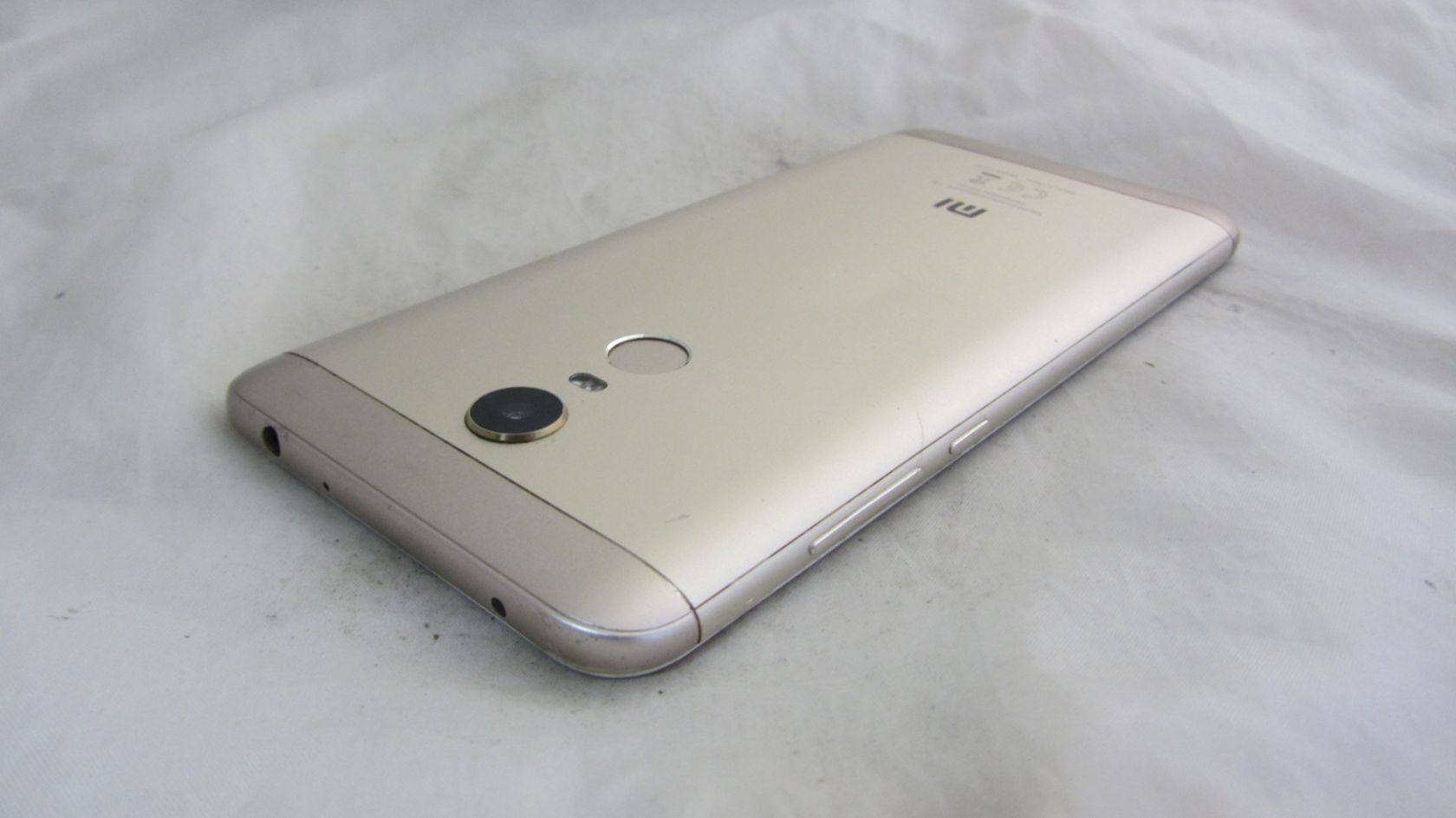 Xiaomi Redmi 5 Plus 3/32 Gold - фото фото фото 6