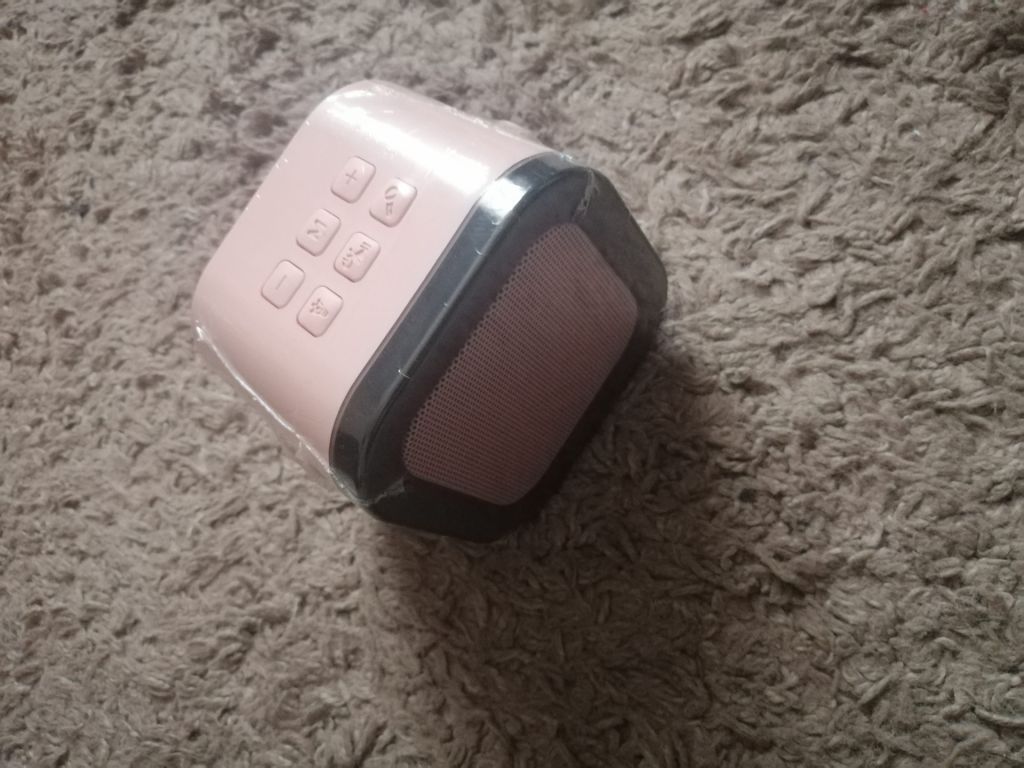 Запакована! Портативна блютуз колонка. - фото фото фото 0
