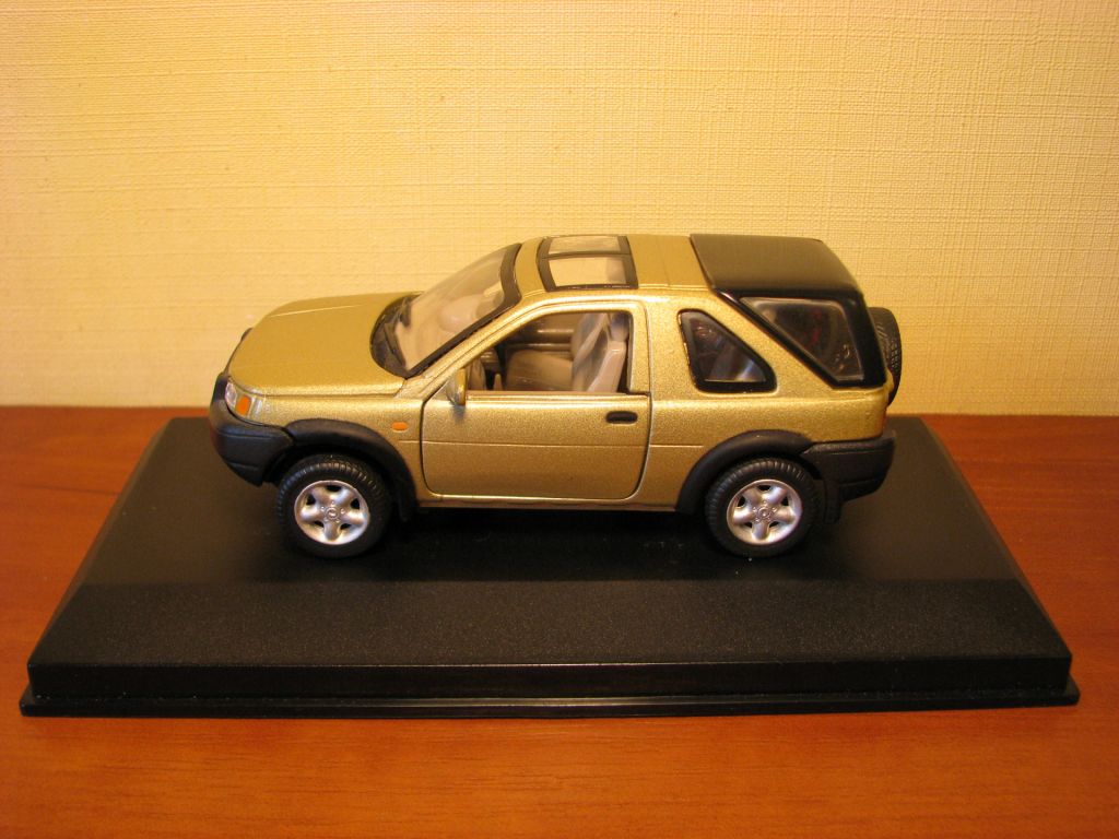 Land Rover Freelander Cararama 1:43 - фото фото фото 1