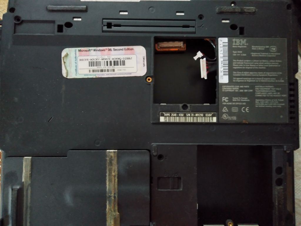 Частина корпусу і матриця ноутбука IBM ThinkPad 2648 - фото фото фото 5
