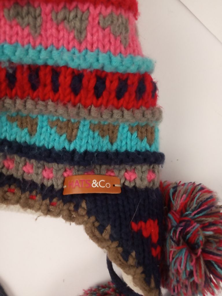 Шапка дитяча з помпонами - фото фото фото 4