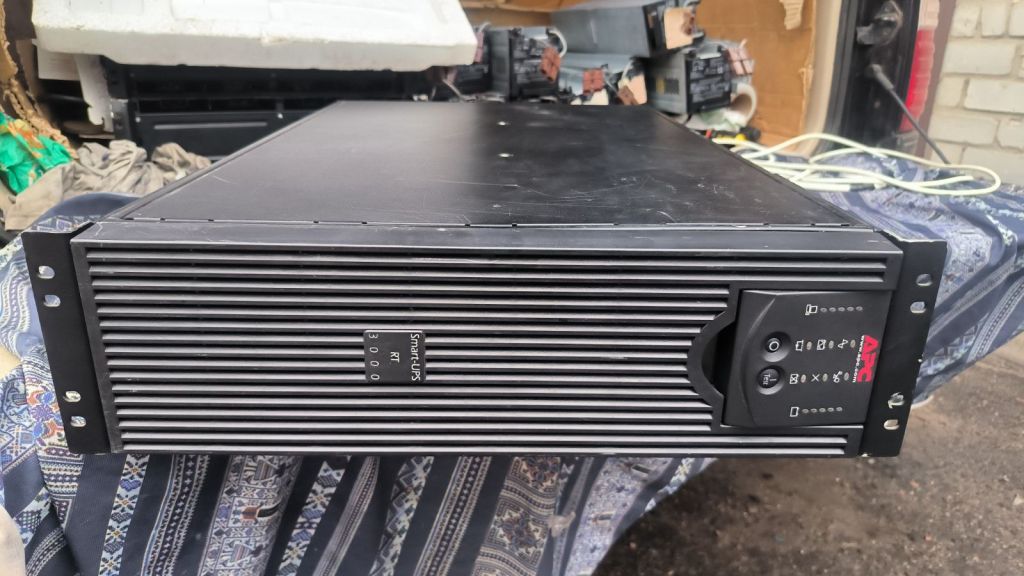 Бесперебійник ДБЖ APC Smart-UPS RT 5000VA SURTD5000XLI - фото фото фото 0
