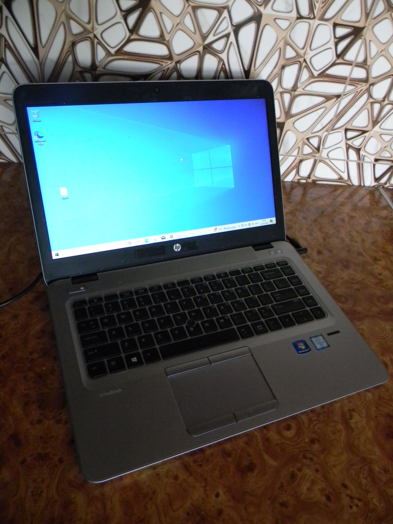 Ноутбук HP EliteBook 840 G3 / i5-6300 / 0GB DDR4 / 0GB SSD / без аккумулятора - фото фото фото 1