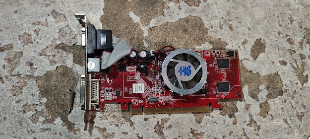 Видеокарта HIS Radeon X1300 HyperMemory II 64bit DDR2 128MB PCI-E № НР240104208 - фото фото фото 0