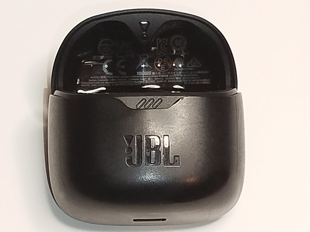 JBL TUNE FLEX зарядний бокс для навушників - фото фото фото 5
