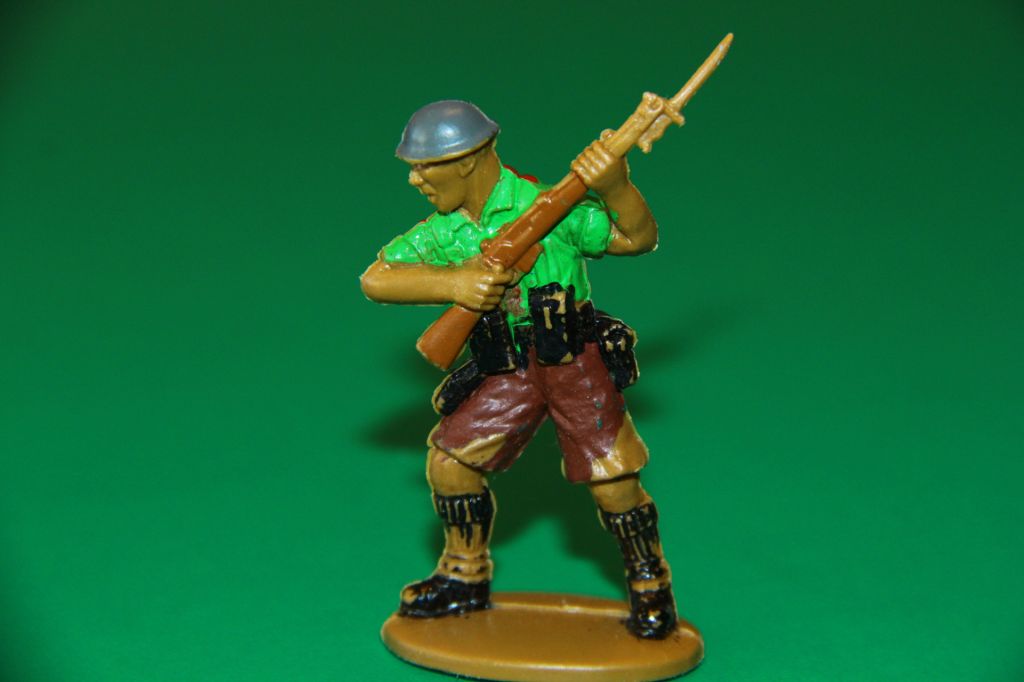 британський солдат ВОСЬМА африканська АРМІЯ  54мм  MATCHBOX Великобританія - фото фото фото 0