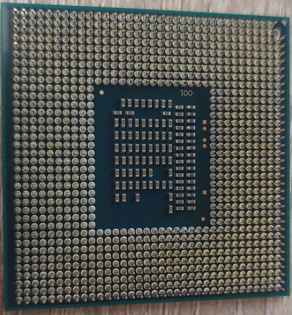 Б/В Процесор для ноутбука Intel Celeron 1000M SR102 1.8GHz/2M/35W Socket G2 - фото фото фото 1