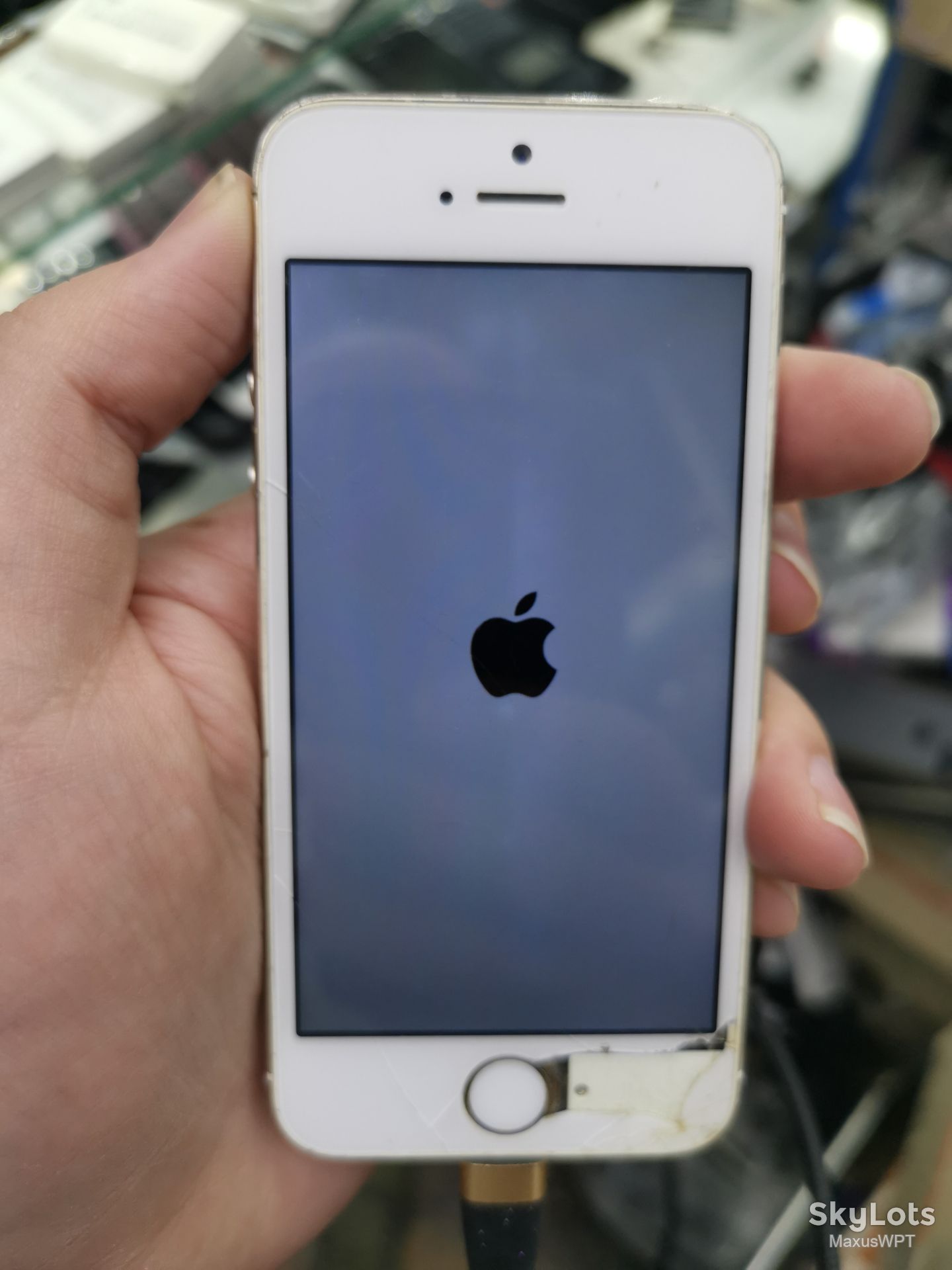 Sklad Iphone 5s gold 5r - фото фото фото 0