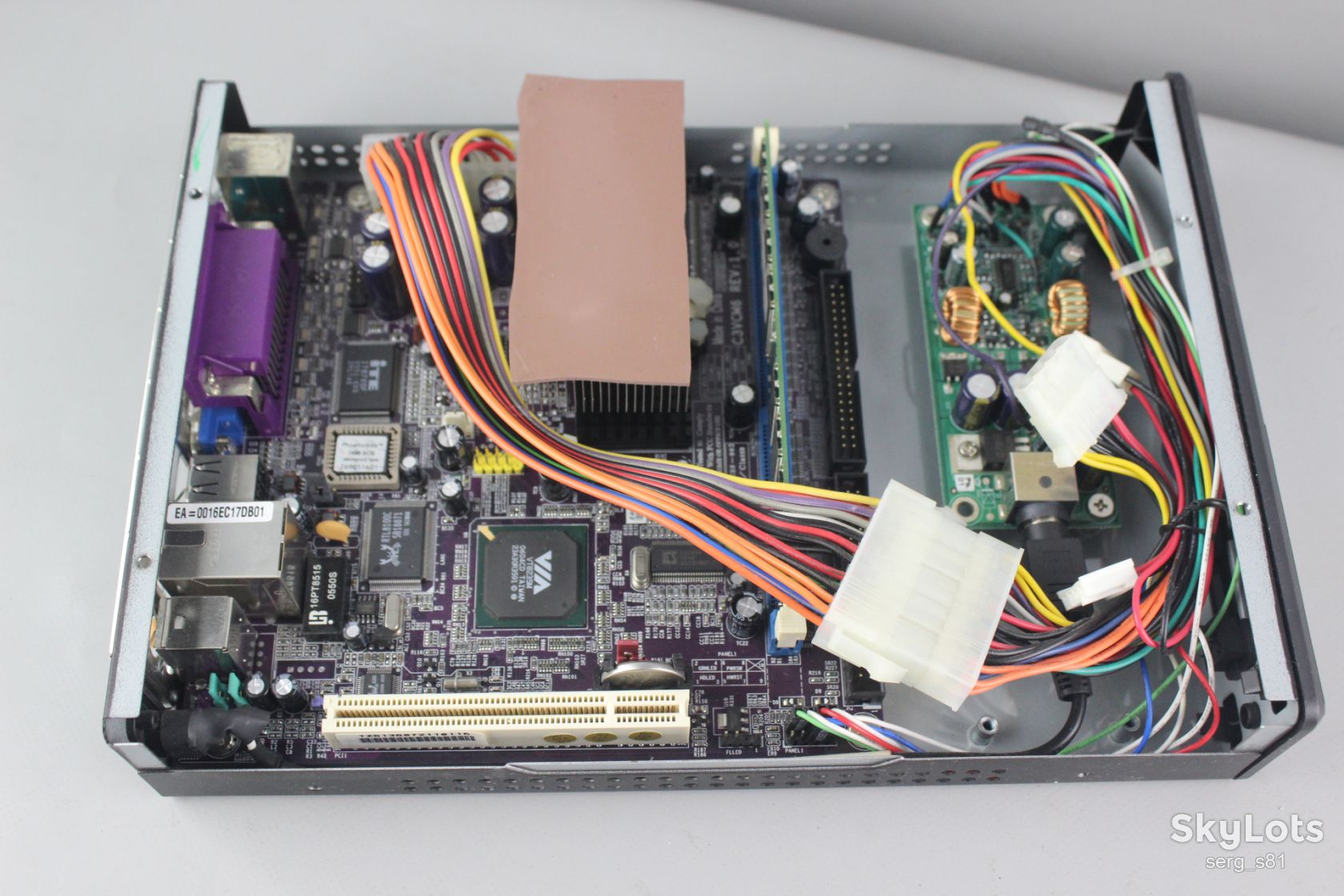 Комп"ютер Via C3VCM6 Mini-ITX 1GHz DDR 512 Тонкий клієнт - фото фото фото 3