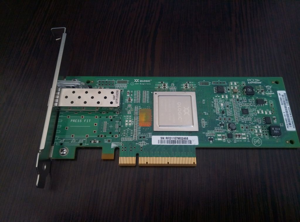 QLOGIC QLE2560 Fibre channel HBA 8Gb/s - фото фото фото 1