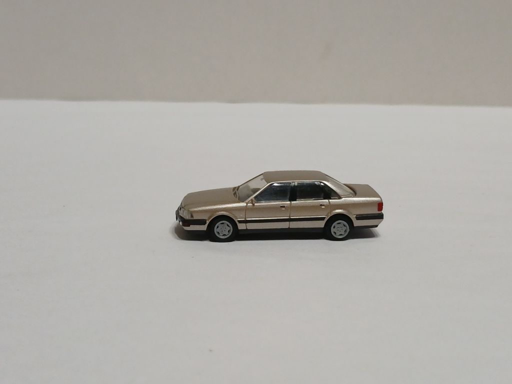 Автомобіль AUDI  V8. HERPA 1:87 H0  (11703) . - фото фото фото 2