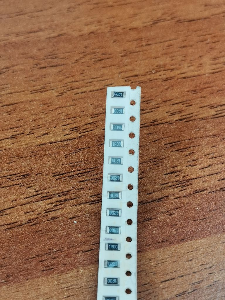 Резистор SMD 1Ом 1R00 - фото фото фото 1