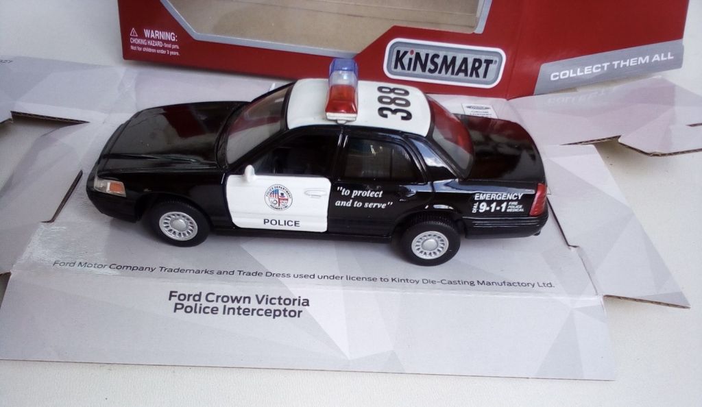 Ford Crown Victoria Police Interceptor 1:42 Kinsmart - фото фото фото 2