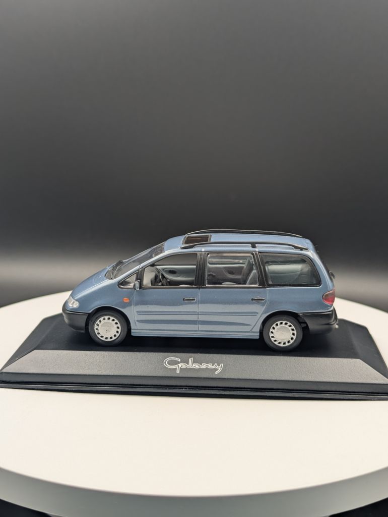 Ford Galaxy Minichamps 1:43 - фото фото фото 1