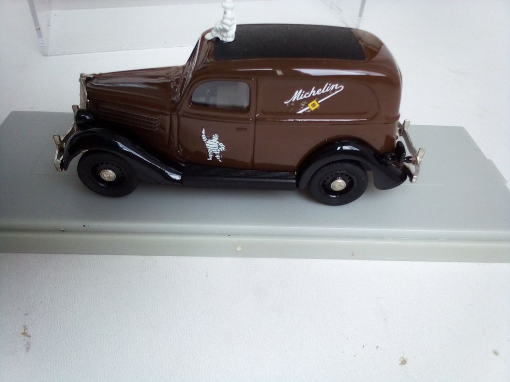 1935 Ford Brown Michelin by Rextoys 1:43 - фото фото фото 1