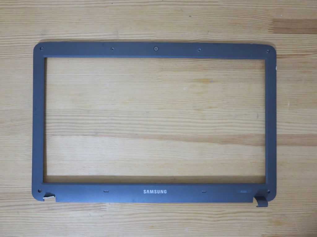 Рамка крышки матрицы  SAMSUNG R528 - фото фото фото 0